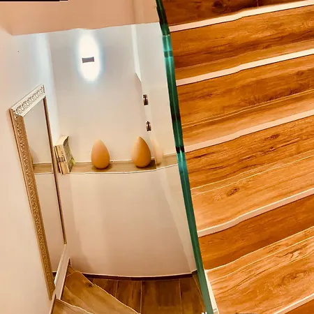 Casabella Casa Indipendente Con Corte * كيودجا