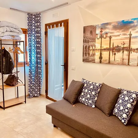 Casabella Casa Indipendente Con Corte كيودجا